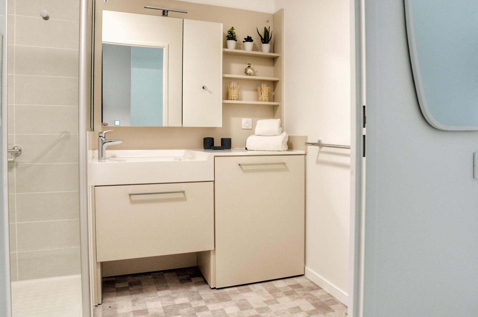 Residence Services Seniors - Domitys Les Jardins D'Ahna Dinan Dış mekan fotoğraf