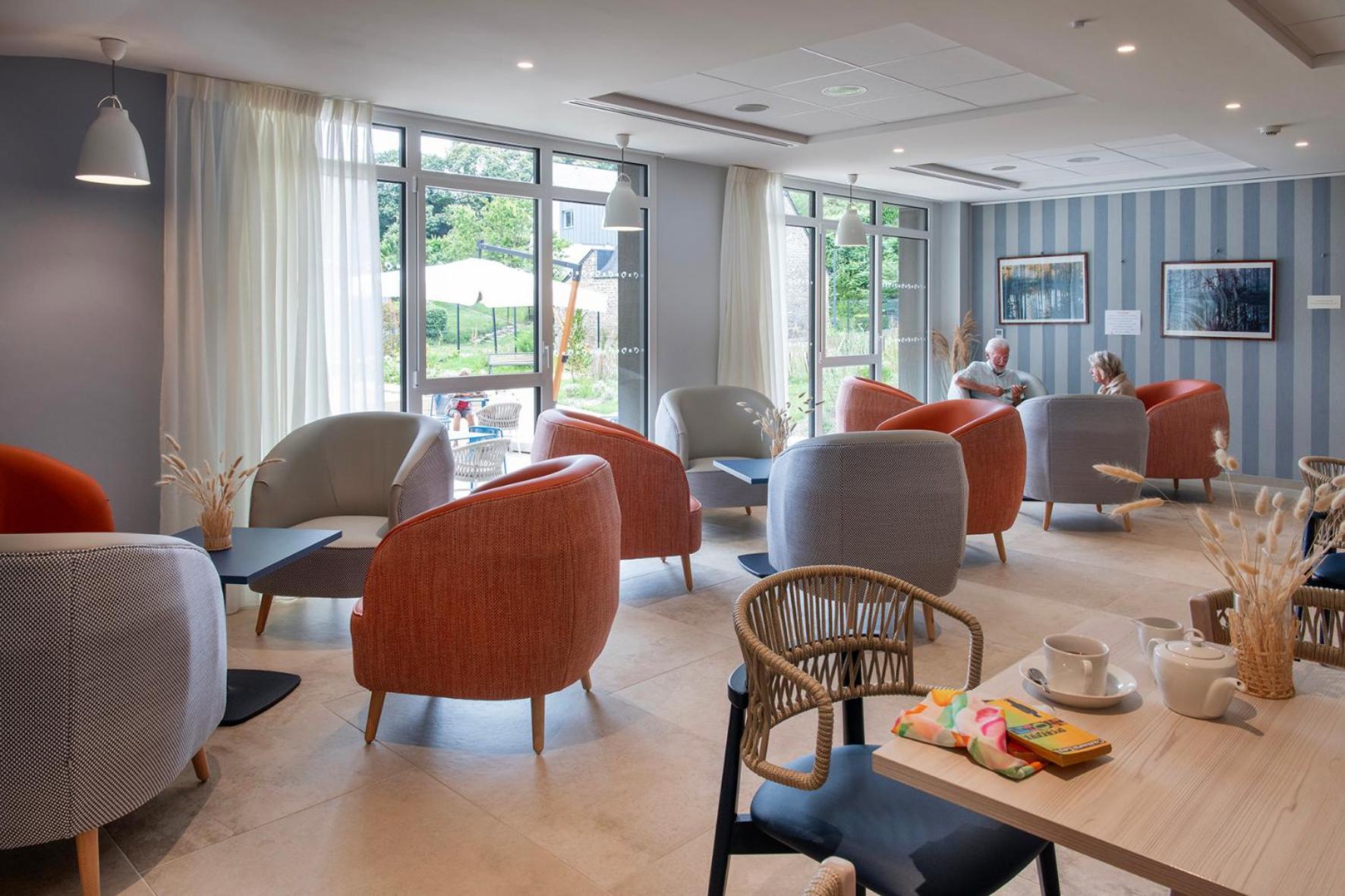 Residence Services Seniors - Domitys Les Jardins D'Ahna Dinan Dış mekan fotoğraf